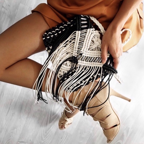 • 3X H P • Runaway Woven Wanderlust Bag - Black - Picture 3 of 6